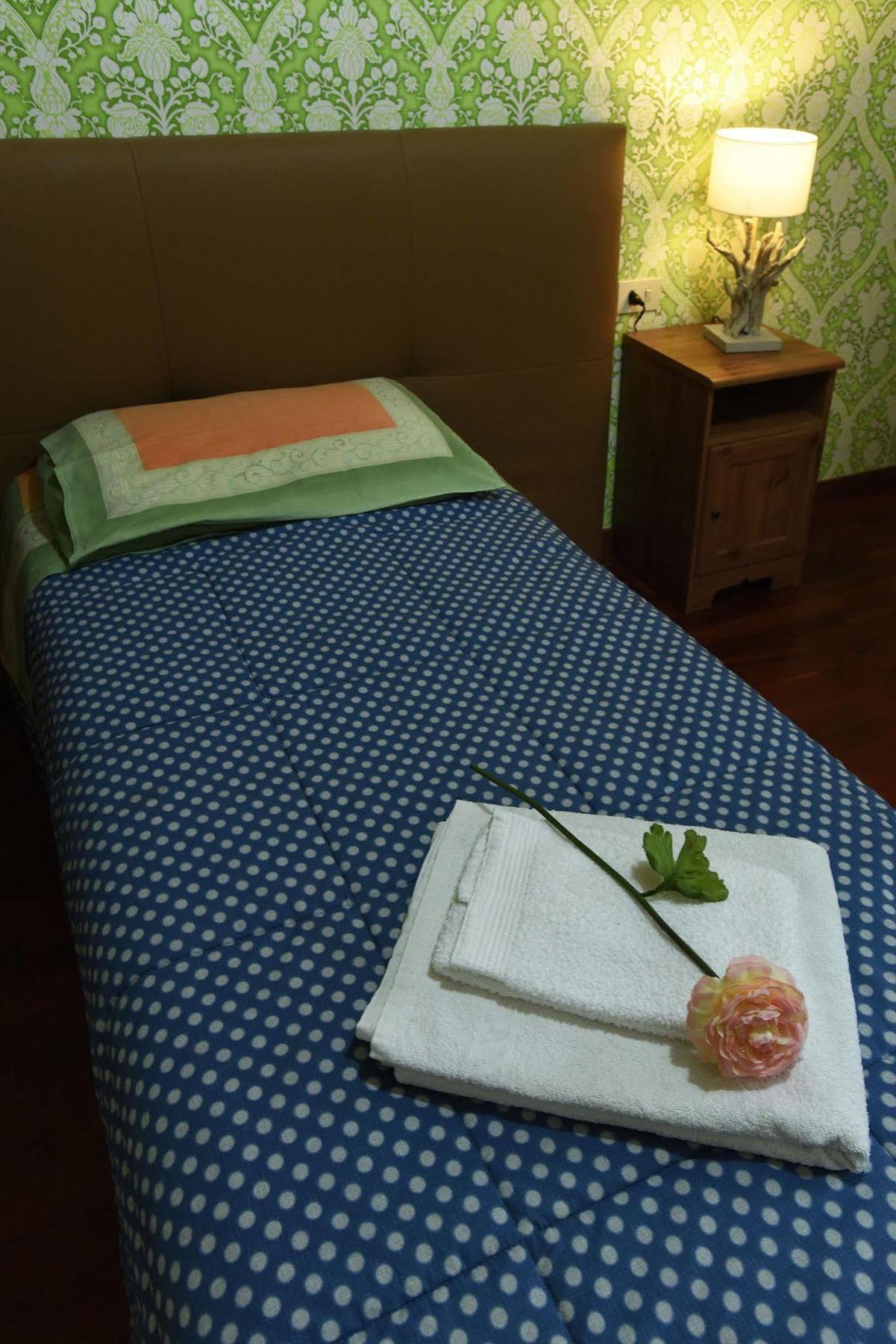 B&B Sant'Agostino Милано Екстериор снимка